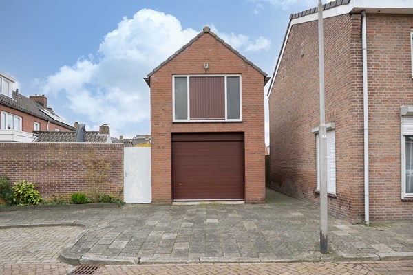 Medium property photo - Vader Vincentiusstraat 22, 4731 JP Oudenbosch